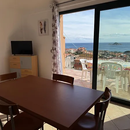 Apartment Bynos Sea View