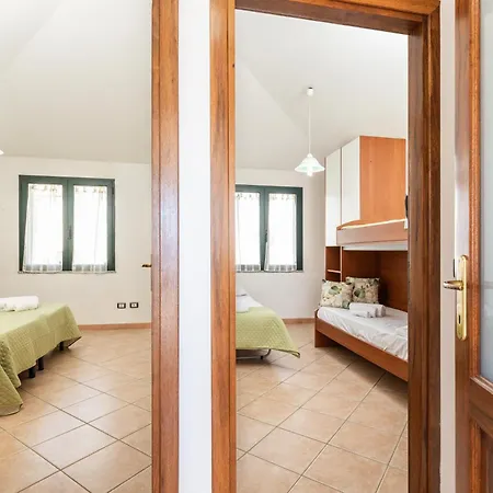 Bynos Sea View Apartment *
