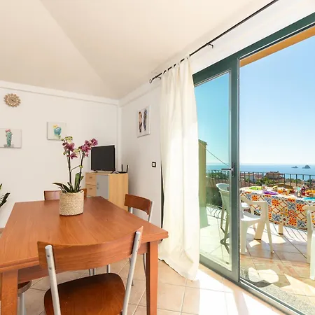 Apartment Bynos Sea View